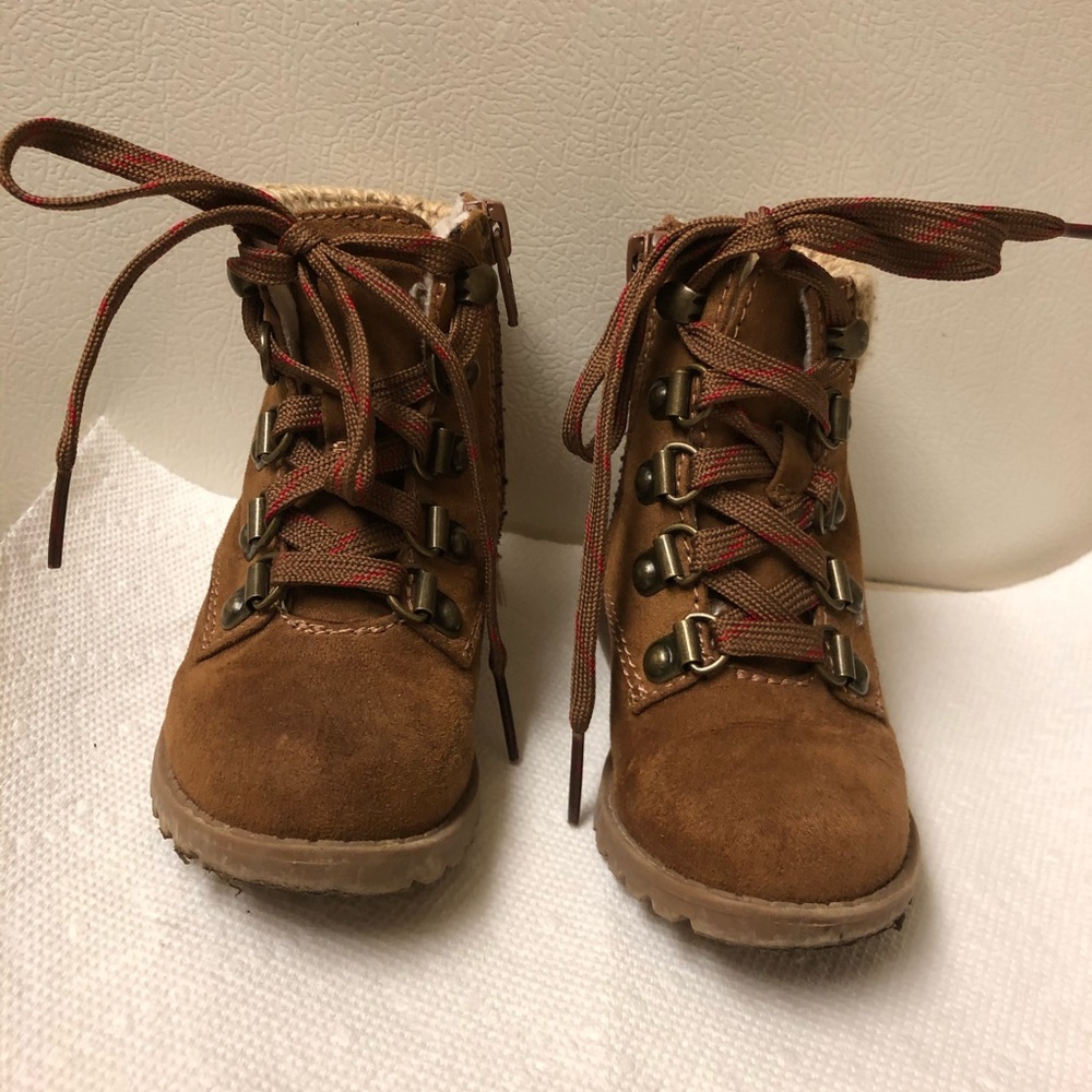 Boots. Size 6. Worn 3 times.
